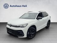 VW Tiguan, 2.0 TDI R-Line BlackStyle, Jahr 2022 - Oberaurach