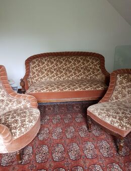 Antike Couch und zwei Sessel zu verkaufen - Bruschied