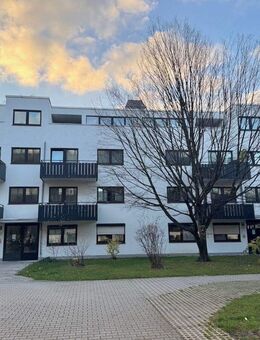 Ruhige 2-Zimmer-Wohnung im Rückgebäude - grün, zentral & modern saniert - München