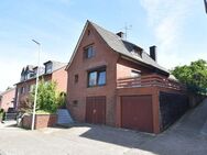 Freistehendes Einfamilienhaus mit traumhaftem Grundstück in Alsdorf-Mariadorf - Alsdorf (Nordrhein-Westfalen)