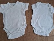 2 Kurzarmbodys für Babys Gr.56 von H&M/C&A - Königswinter