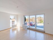 Renovierte 2-Zimmer-Wohnung mit zwei Balkonen, Stellplatz und einem Garten - Lübeck
