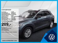 VW T-Roc, 1.0 TSI Life KlimaA, Jahr 2024 - Landshut