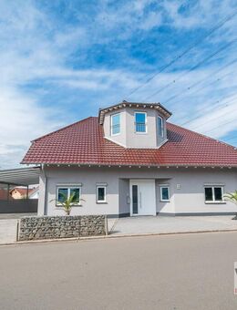 EYECATCHER - exklusives Anwesen mit diversen Garagen-Stellplätzen und Carport in Otterbach! - Otterbach