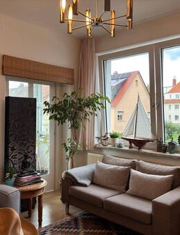 Großzügige 4-Zimmer-Wohnung mit Wintergarten in Göttingen, WG-geeignet - Göttingen