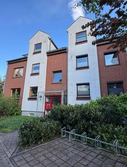 Attraktive 3-Zimmer-Eigentumswohnung mit Loggia, Stellplatz & Garage in Königslutter am Elm - Königslutter (Elm)