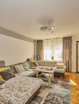 Straubing-Süd: Gepflegte 3-Zimmer-Erdgeschosswohnung mit Loggia und Garage - Straubing