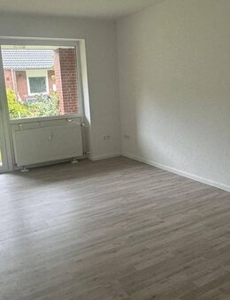 Kleines frisch renoviertes Reihenendhaus für Alleinstehende oder Paare zu vermieten - Nordholz