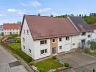 Charmant! Einfamilienhaus mit großzügigem Platzangebot in idyllischer Ortslage - Hüttisheim