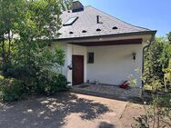 Exklusive Lage in Nikolassee: EFH direkt an der Rehwiese - Berlin
