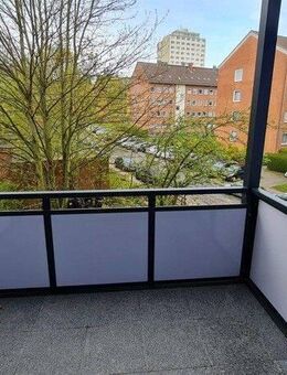Attraktiv! Frisch saniertes 1-Zimmer-Appartement - Kiel