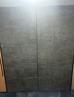 Kleiderschrank - Bischweier