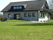 Sie suchen kurze Wege zwischen Wohnen, Hobby und Beruf? Repräsentatives EFH und Gewerbeflächen in Anröchte - Anröchte