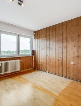 AIGNER - Gut geschnittene, sanierungsbedürftige Maisonettewohnung mit Dachterrassen in Gauting - Gauting
