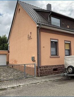 Einfamilienhaus mit Anbau in bevorzugter Wohnlage Pfinztal-Berghausen! **provisionsfrei** - Pfinztal