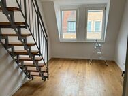 Renovierte Maisonette-Wohnung mit Balkon zum Innenhof 4 ZKB (WG geeignet) - Nürnberg