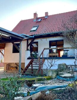 Gut nutzbares, bereits modernisiertes Einfamilienhaus auf grossem Grundstück in guter Wohnlage - Riesa