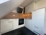 **ERSTBEZUG** 2-Raum Maisonette-Wohnung mit Balkon und EBK - Coswig