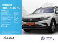 VW Tiguan, 2.0 TDI "Life", Jahr 2021 - Weilburg