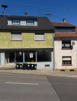 Zwei vermietete Häuser im Paket: Wohn- und Geschäftshaus plus Einfamilienhaus - Merchweiler