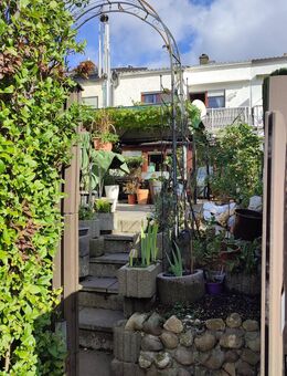 Charmantes Reihenmittelhaus mit Wintergarten & Kamin – Ihr neues Zuhause in Friedrichsdorf! - Friedrichsdorf