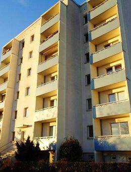 Nachmieter gesucht für eine kleine Single Wohnung mit Balkon - Brandenburg (Havel)