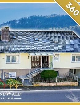Viel Platz für die ganze Familie - Charmantes Eigenheim mit zwei Garagen und Garten - Münchweiler (Rodalb)