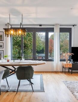 Licht. Luxus. Lage. - Designwohnung mit Wasserblick, Balkon & hochwertiger Ausstattung - Berlin