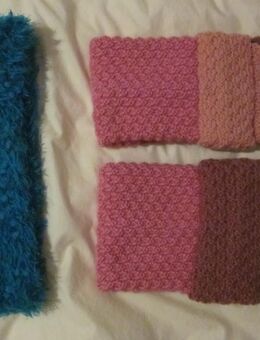 3 handgestrickte Stirnbänder, je 2,- + Schal, handgestrickt, schwarz meliert, neu, 5,- - München