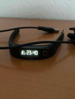 Fitbit Uhr mit Ladegerät - Arnstadt