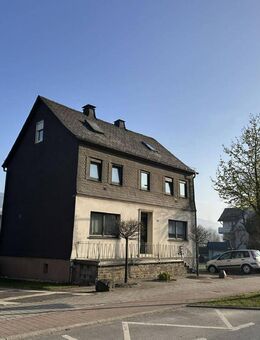 / Reserviert! Viel Platz für die Familie - mit sonnigem Garten und Charme! - Bestwig