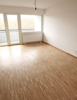 NEU RENOVIERT: 2,5-Zimmer-Wohnung mit großem Balkon - Mannheim