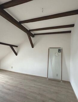 Gepflegte Single-Wohnung - Werdau