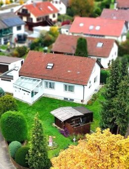 Gepflegtes Einfamilienhaus mit Wintergarten & Doppelgarage in ruhiger Wohnlage - Balingen
