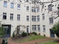 Samariterviertel in Berlin-Friedrichshain - 3 Zimmer plus Wohnküche und Tageslichtbad - Berlin