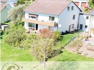 Gute & gepflegte Kapitalanlage in schöner Lage am Schreckenberg mit Ausbaupotential, Garage, Terrasse, Balkon, Garten - Zierenberg