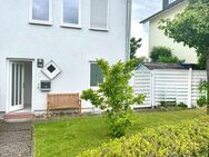 Hermann Immobilien: Modernes REH in schöner Feldrandlage in Oberrodenbach, toll geschnitten! - Rodenbach (Hessen)