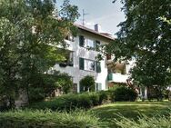 Schöne DG Wohnung mit Balkon in gepflegtem Haus - Fellbach