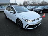 VW Golf, 1.5 TSI R-Line IQ-LIGHT A, Jahr 2020 - Bergkamen