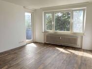 Charmante 2-Zimmer-Wohnung mit Loggia und Aufzug in Bremen Huchting - Bremen