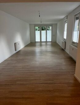 Erdgeschosswohnung mit großem Gemeinschaftsgarten - Würselen