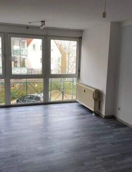 Kapitalanlage ! Ruhiges, helles 1-Zi. Apartment incl.TG-Stellplatz - Lauf (Pegnitz)