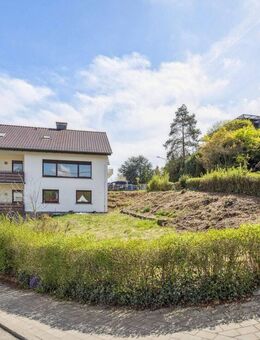 Großzügiges Einfamilienhaus mit Einliegerwohnung in beliebter Lage - Lich