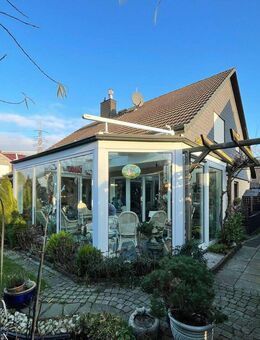 Freistehendes, gepflegtes Haus in Top-Lage mit Einliegerwohnung & Wintergarten - Herne