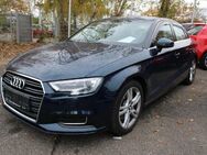 Audi A3, Limousine quattro design, Jahr 2018 - Bruchsal