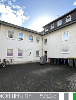 Alfter: Hofanlage bestehend aus charmantem Fachwerkhaus und vier Wohneinheiten - Alfter