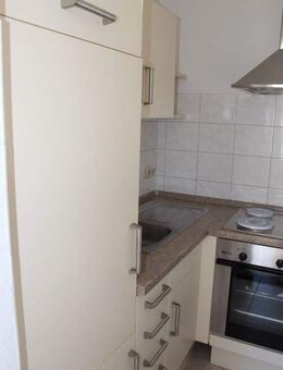 + + Top App.! + + Kochnische mit EBK + + Balkon + + PKW-Stellpl. + + in gesuchter Lage + + - Mönchengladbach