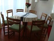 Esszimmertisch, ausziehbar, 8 Stühle - Wiesbaden