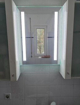 Badspiegel / Badezimmerspiegel mit Beleuchtung - Zossen