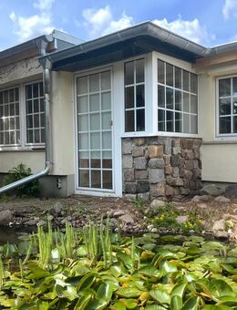 PROVISIONSFREI |133?m² Doppelhaushälfte mit Garage, Kamin, Pool, Teich auf 755m² Grundstück - Berlin